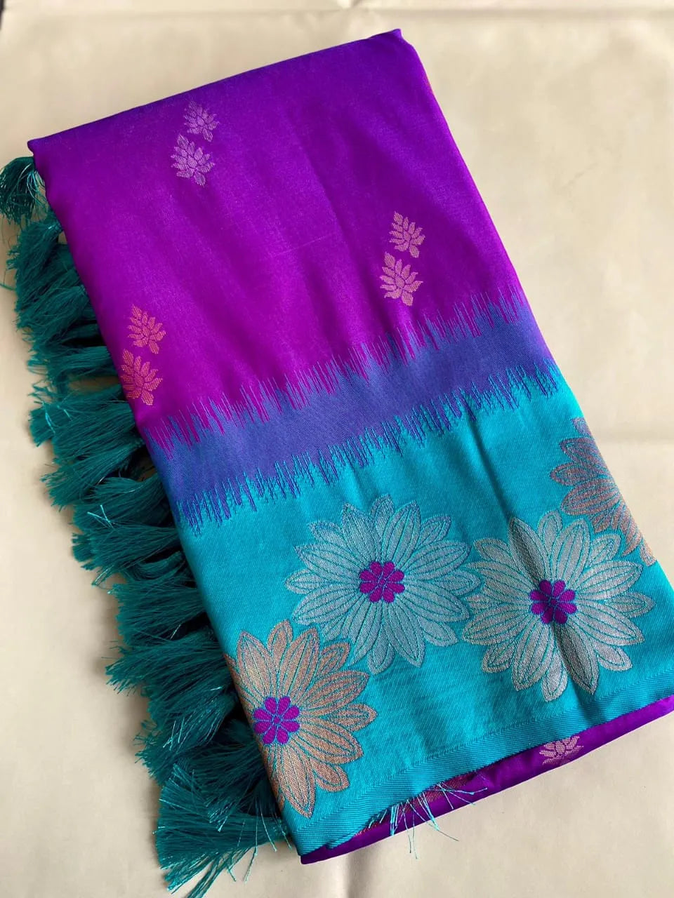 Soft Silk Floral Zari Weaving Saree