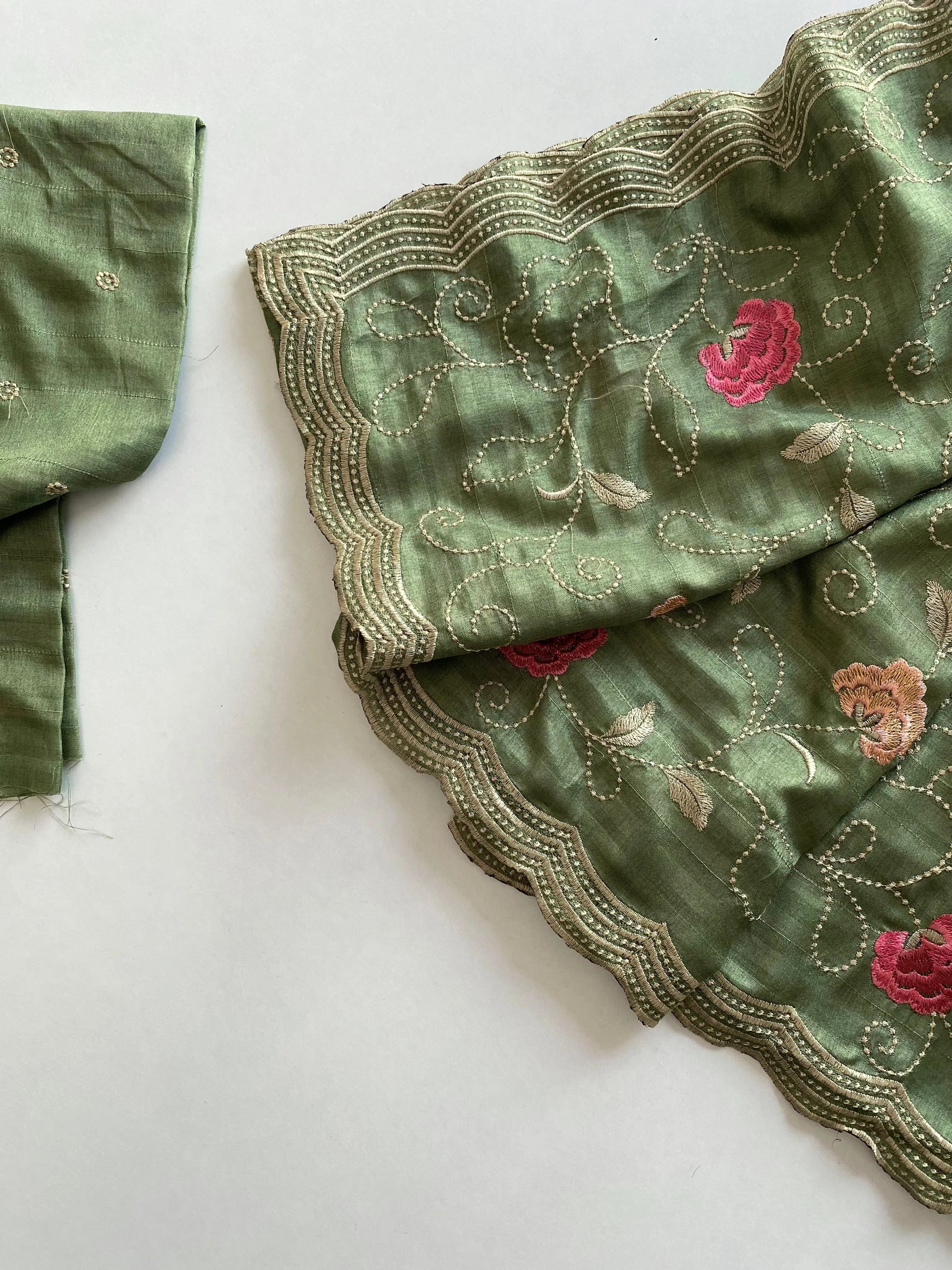 Tussar Silk Embroidery Jaal Floral Design Saree