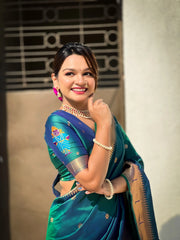 Paithani Vitthala Pallu Muniya Border Saree