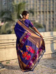 Paithani Vitthala Pallu Muniya Border Saree