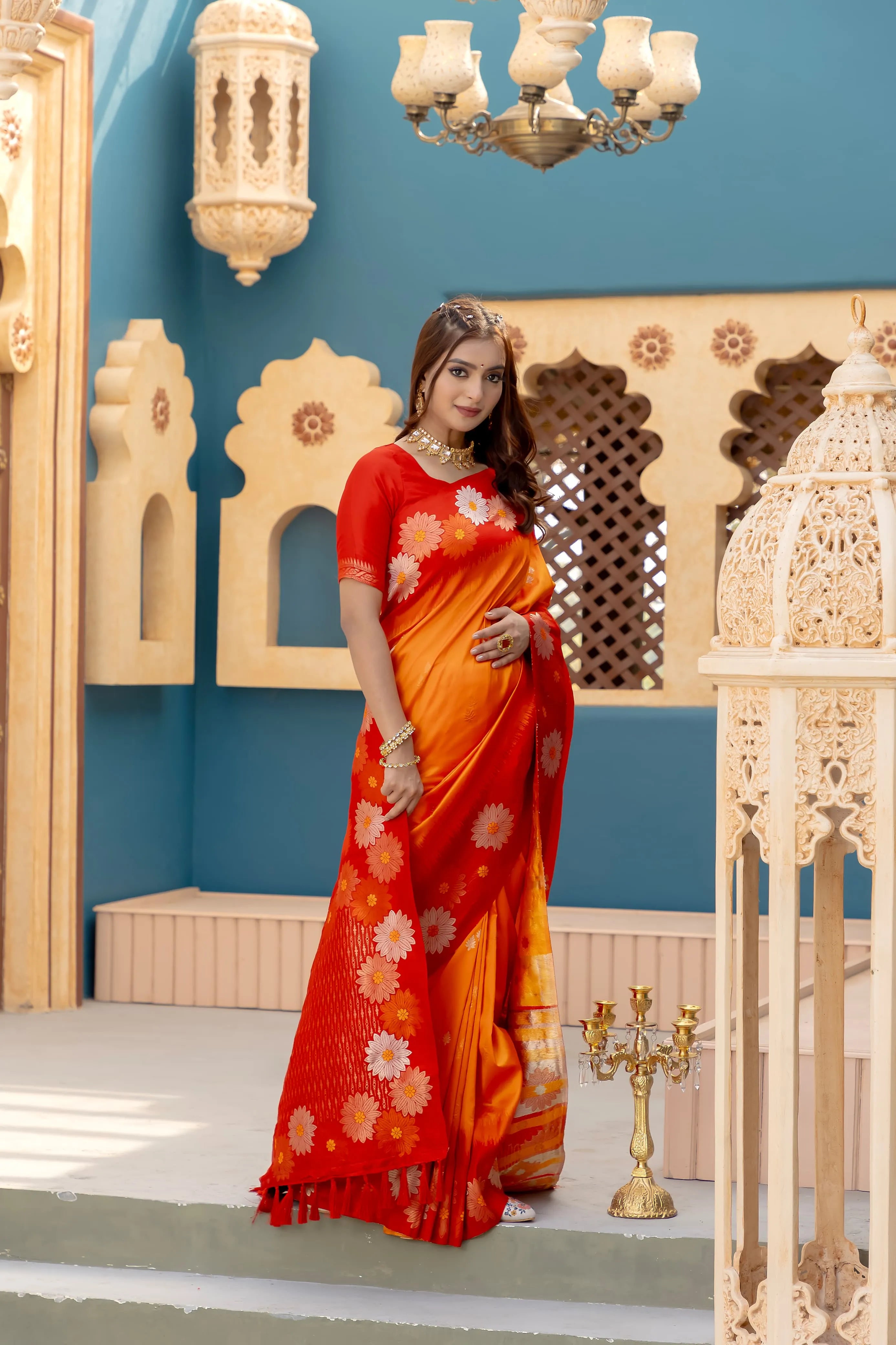 Soft Silk Floral Zari Weaving Saree