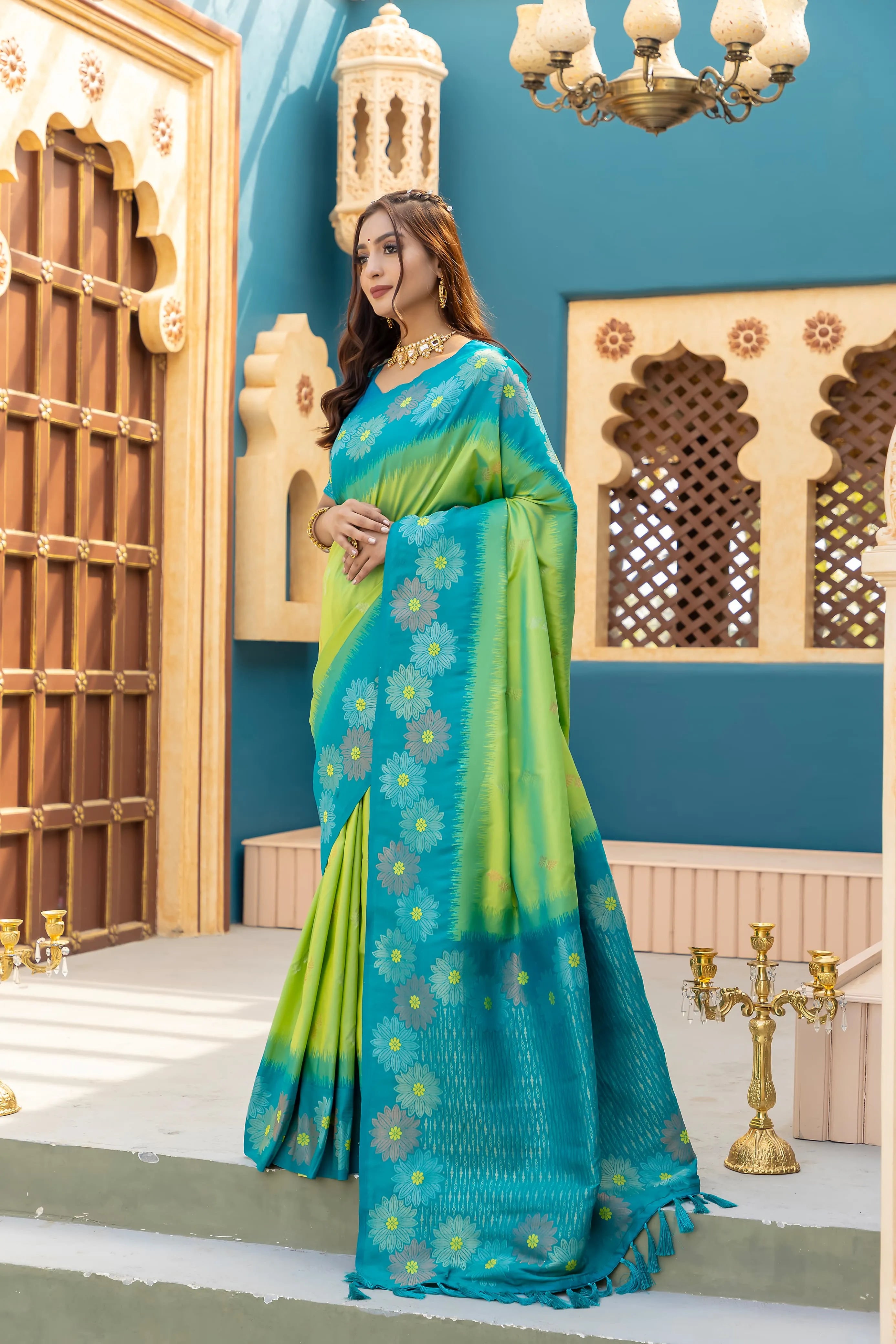 Soft Silk Floral Zari Weaving Saree