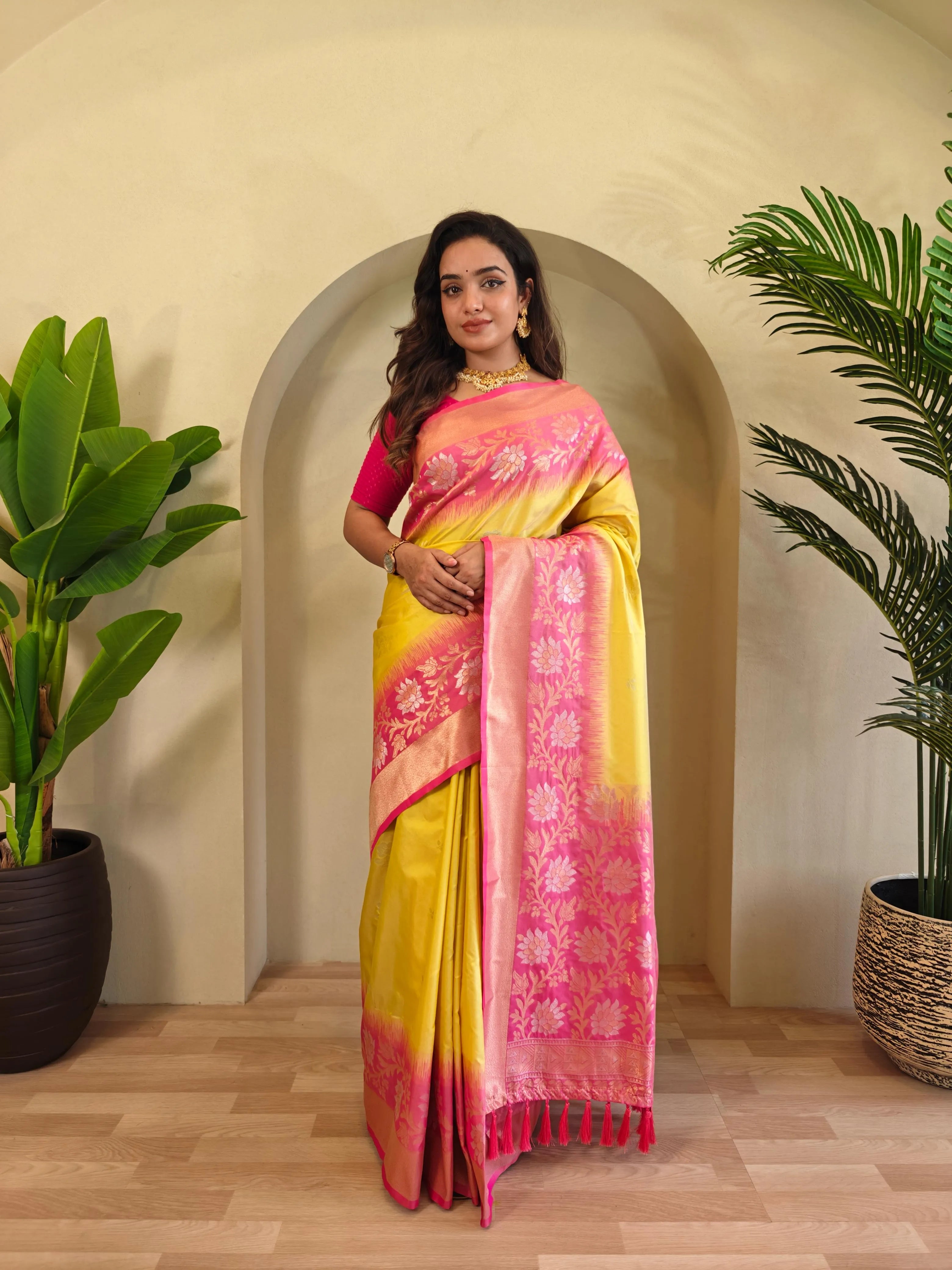 Dual Tone Contrast Pallu Designer Saree