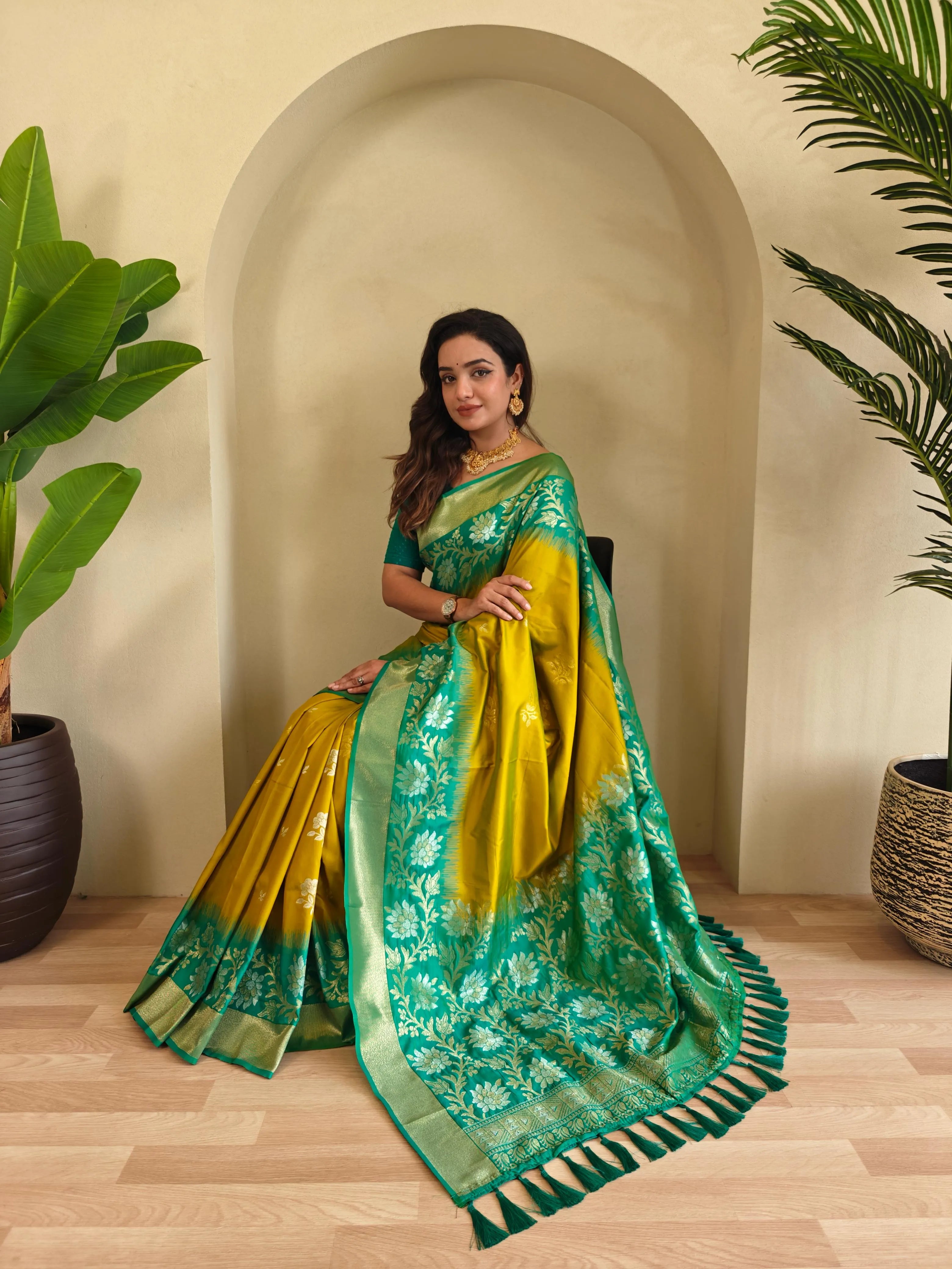 Dual Tone Contrast Pallu Designer Saree