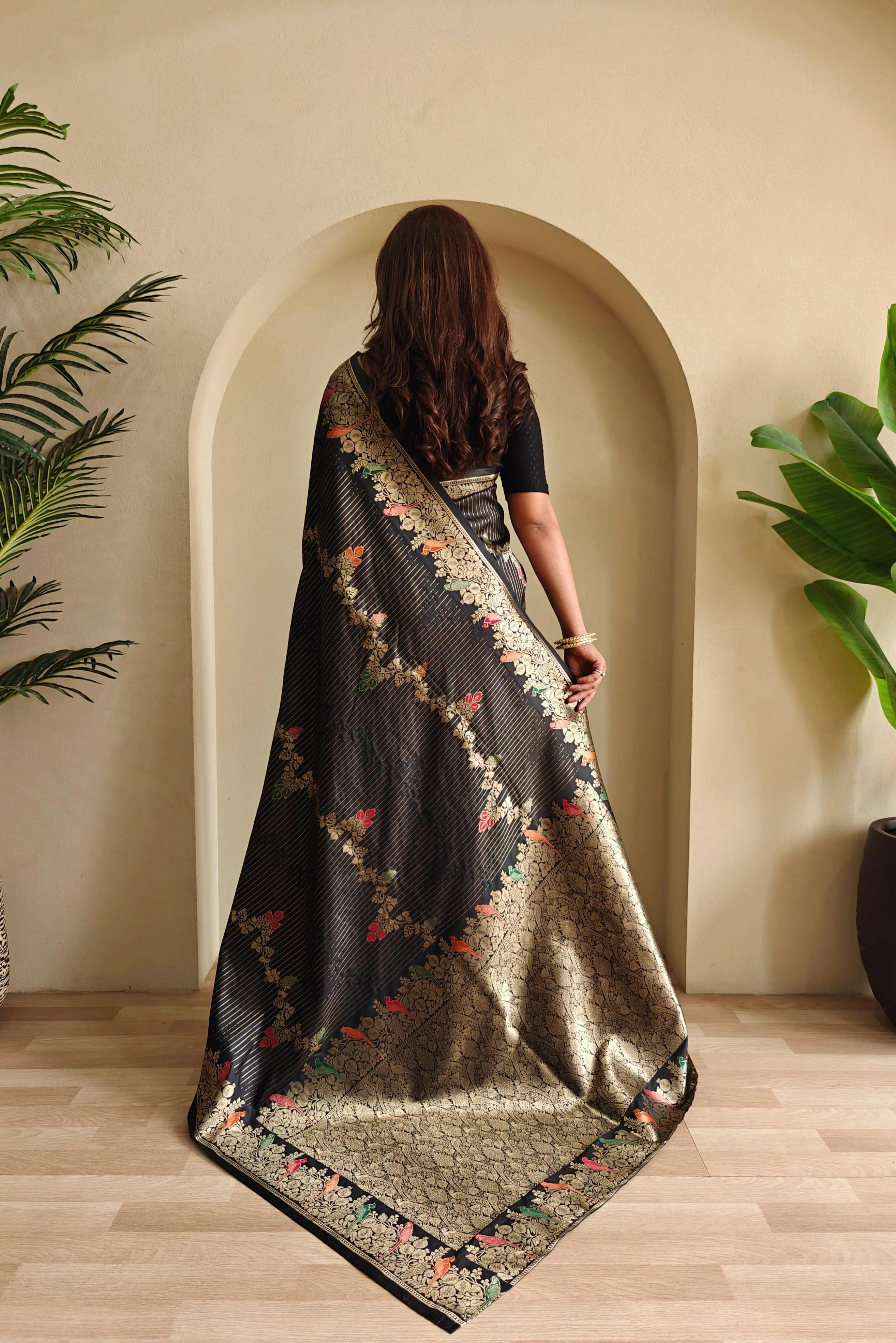 Banarasi Mushro Satin Silk Zari Banarasi Weaving Saree