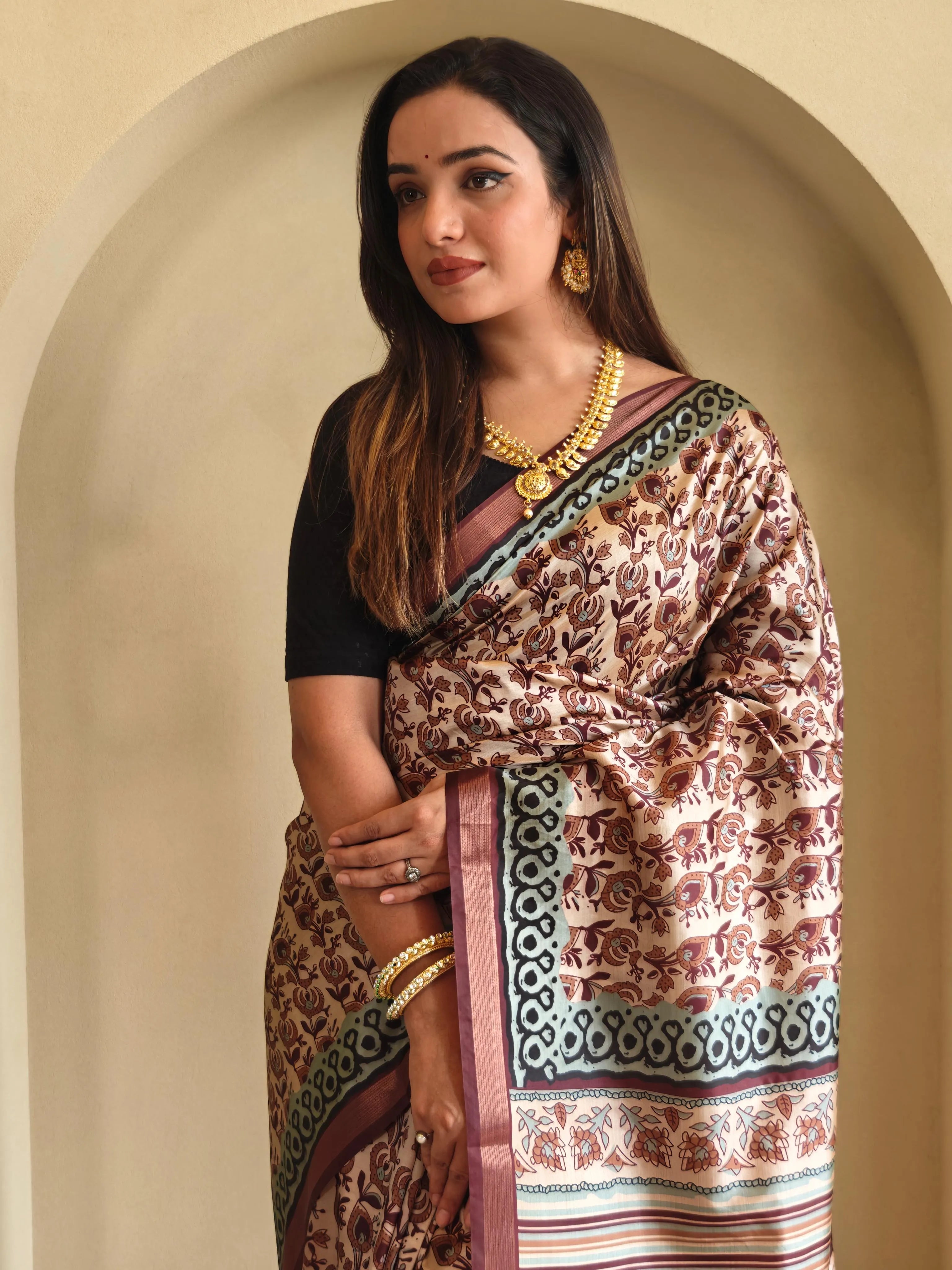 Dola Viscose Digital Printed Kalamkari Saree