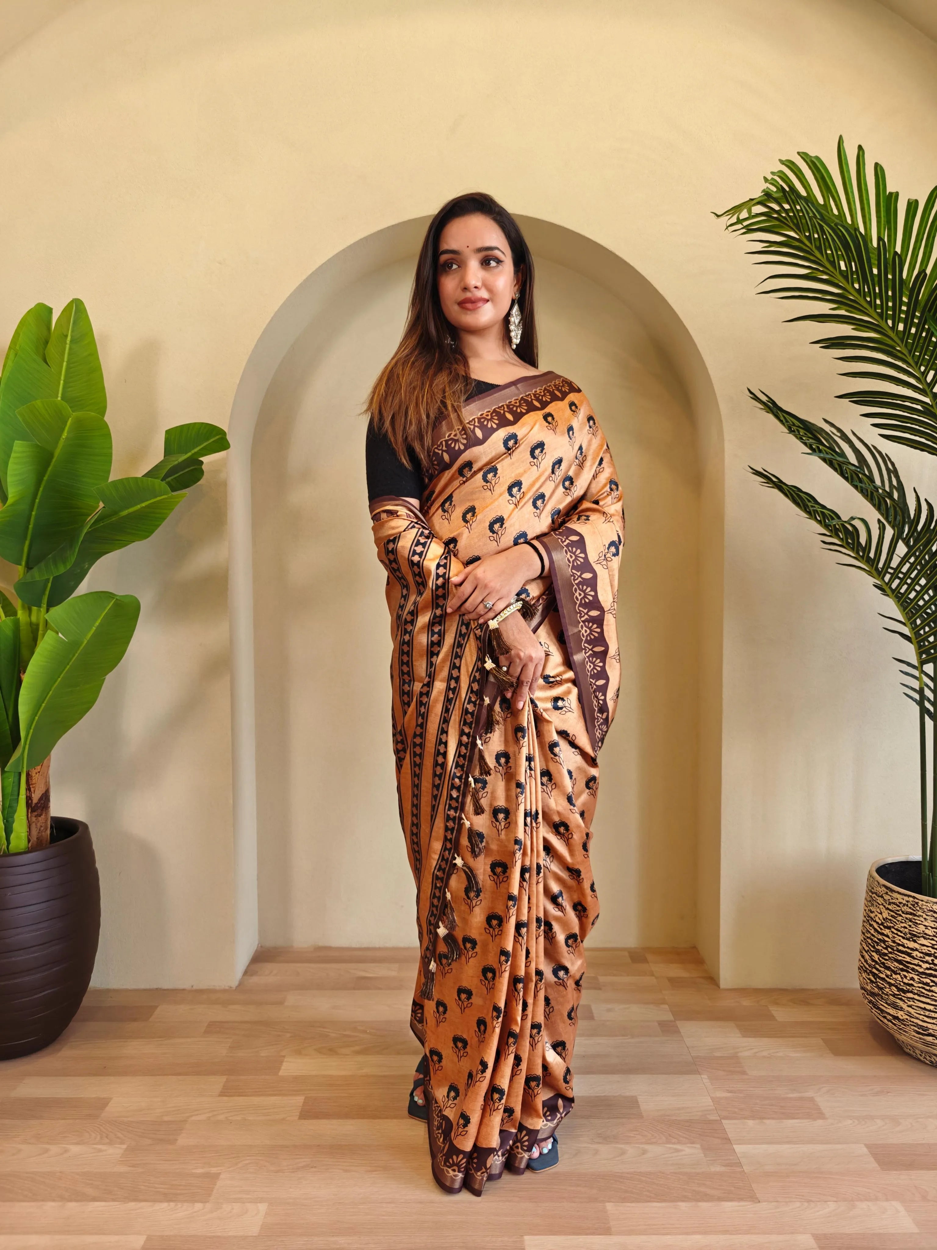Dola Viscose Digital Printed Kalamkari Saree