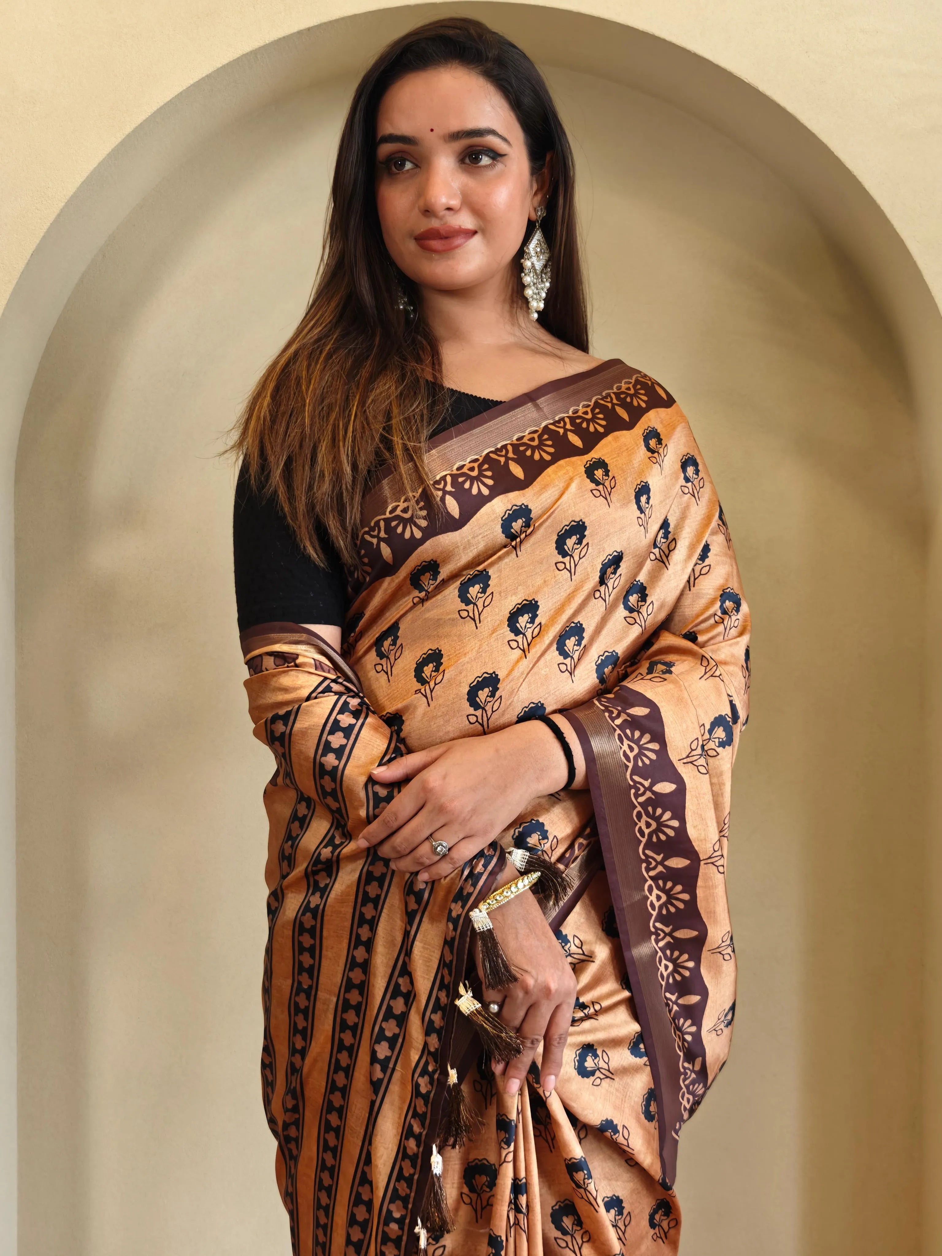 Dola Viscose Digital Printed Kalamkari Saree