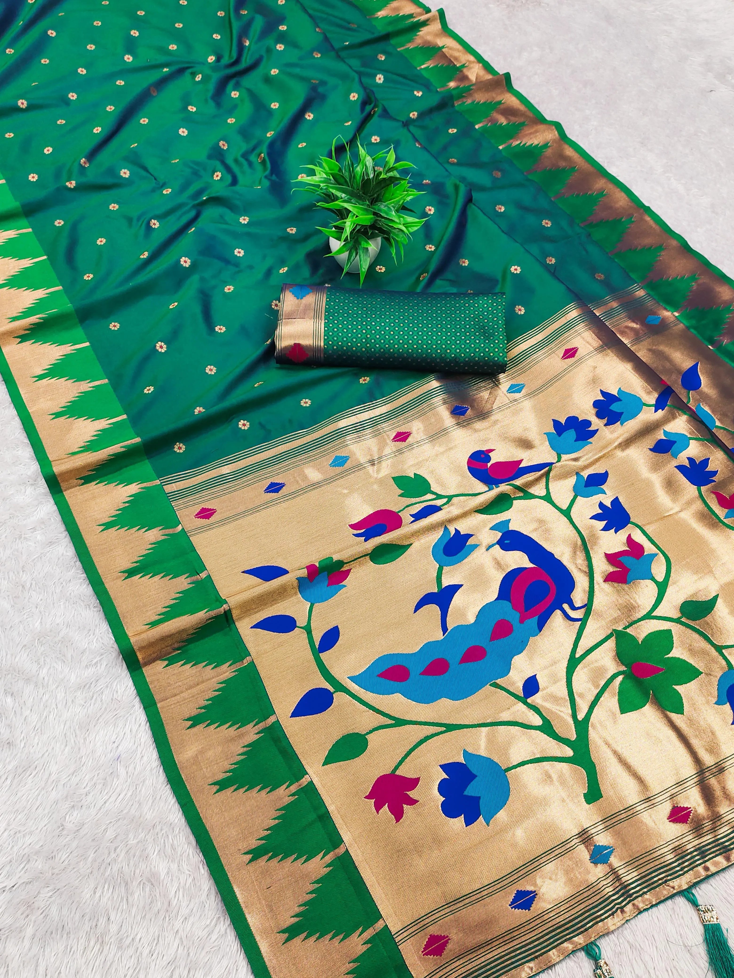 Soft Silk Designer Temple Paithani Saree