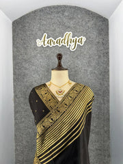 Munga Soft Silk 3D Flower Masterpiece Saree