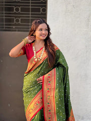 Trending Bandhani Paithani Weaving Saree