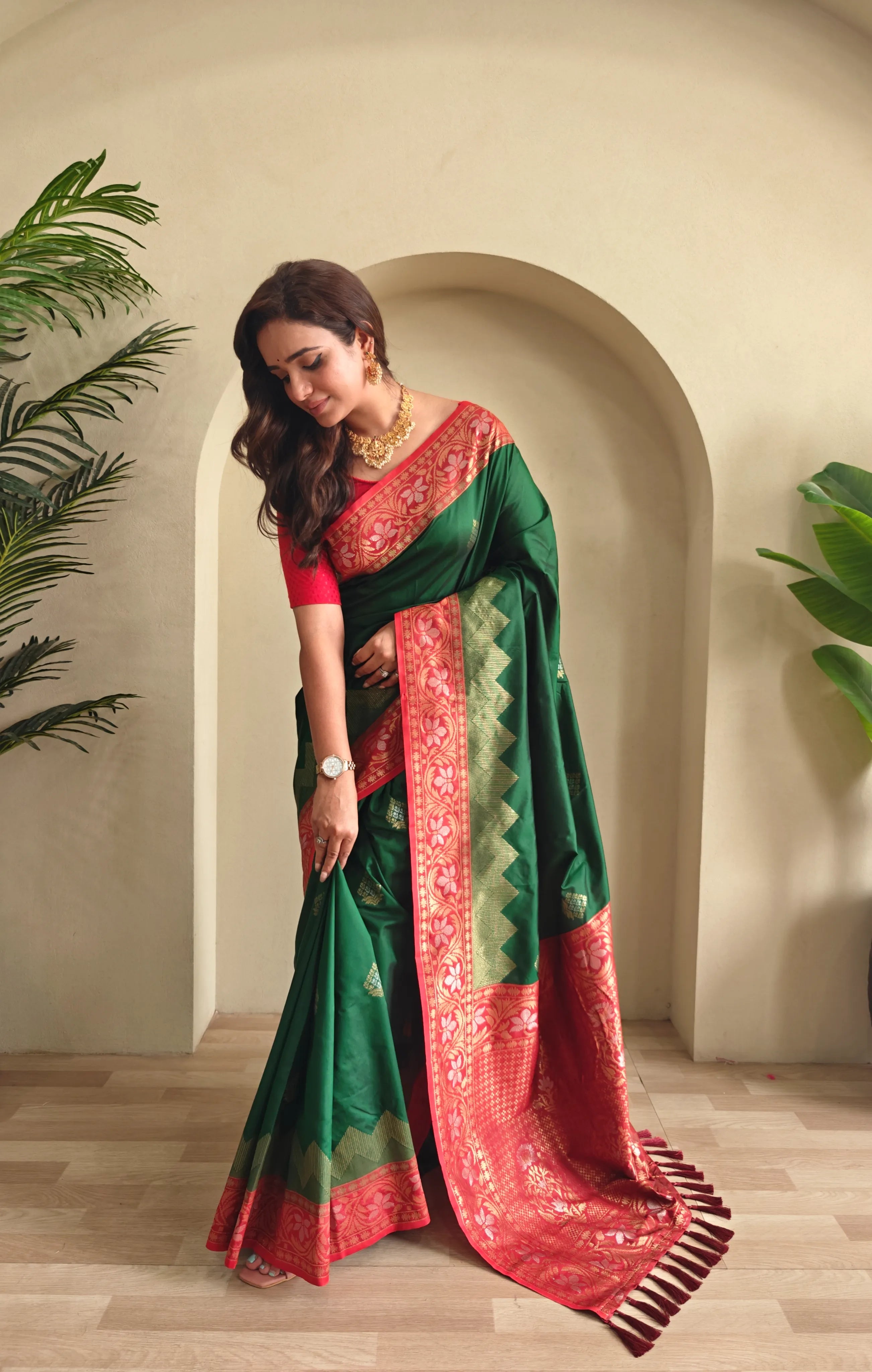 Dual Tone Designer Banarasi Soft Silk Saree