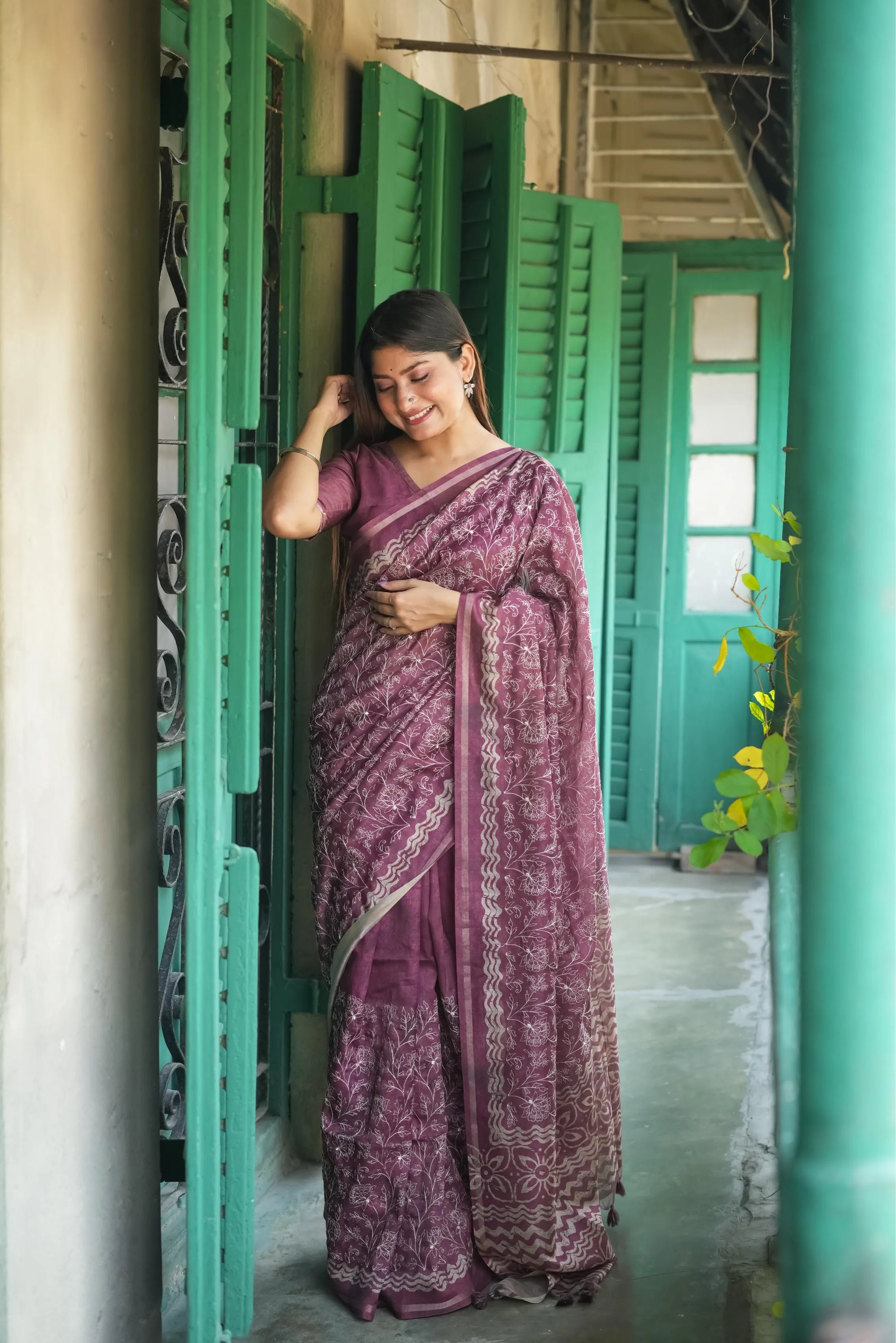 Tussar Silk Batik Printed Embroidery Work Saree