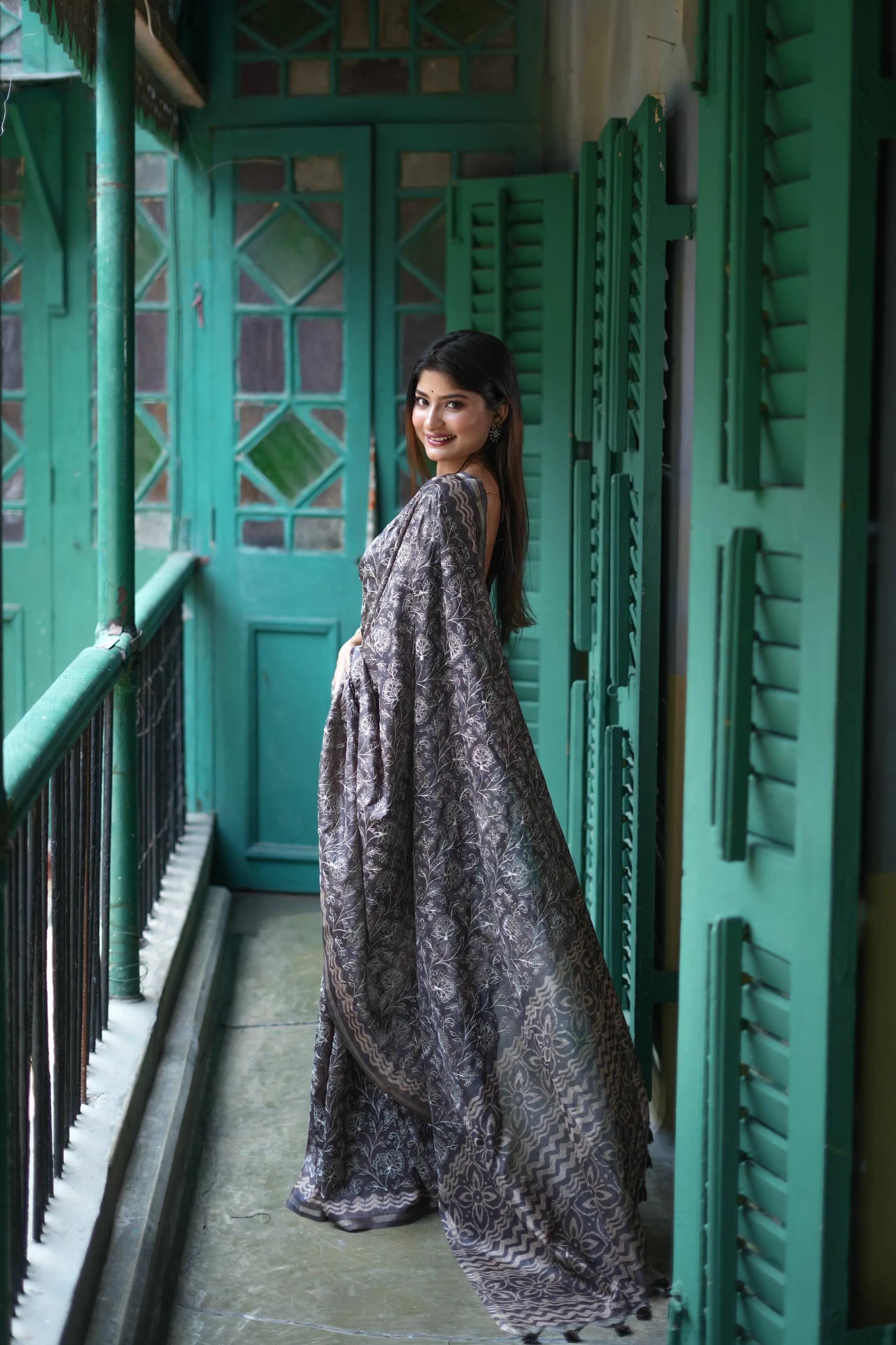 Tussar Silk Batik Printed Embroidery Work Saree