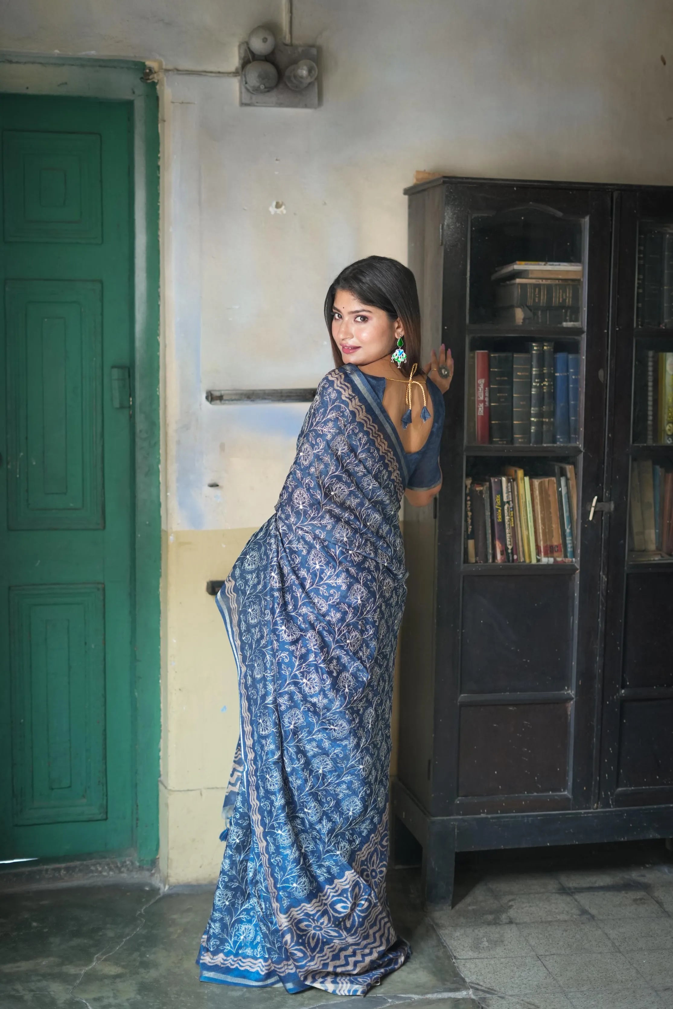 Tussar Silk Batik Printed Embroidery Work Saree