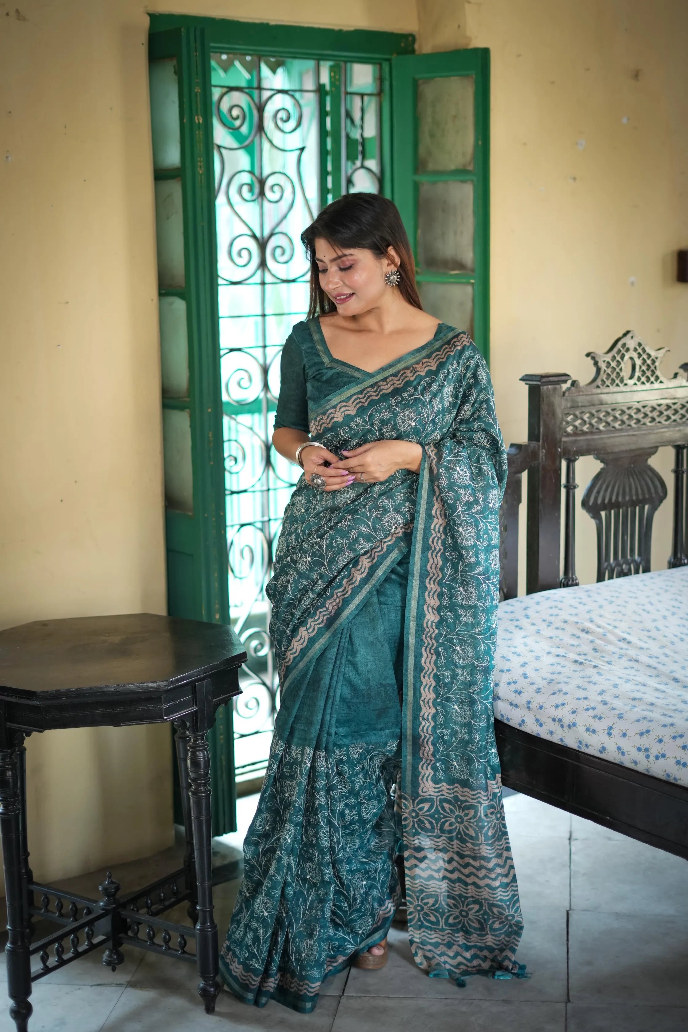 Tussar Silk Batik Printed Embroidery Work Saree
