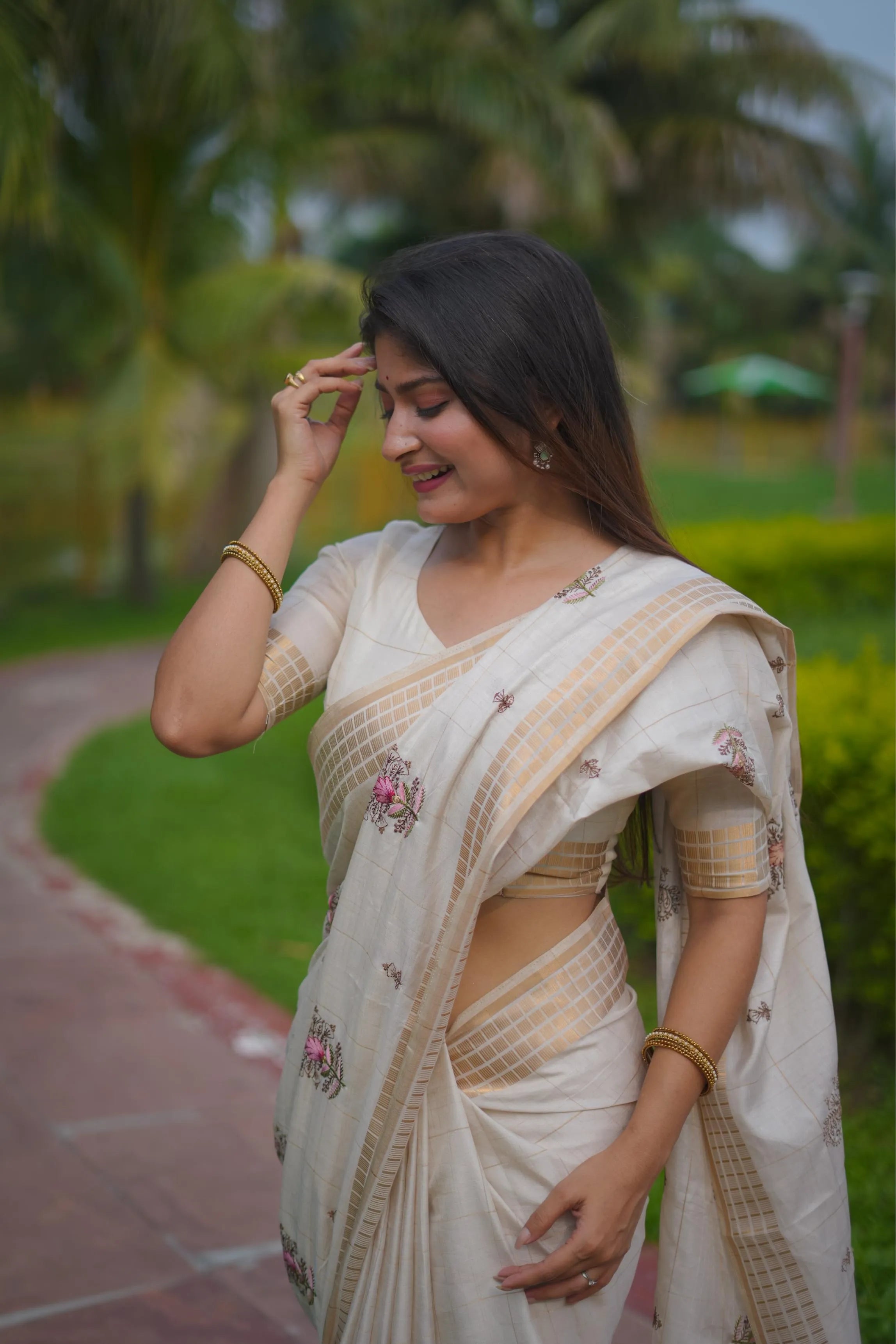 Soft Cotton Embroidered Kantha Work Saree