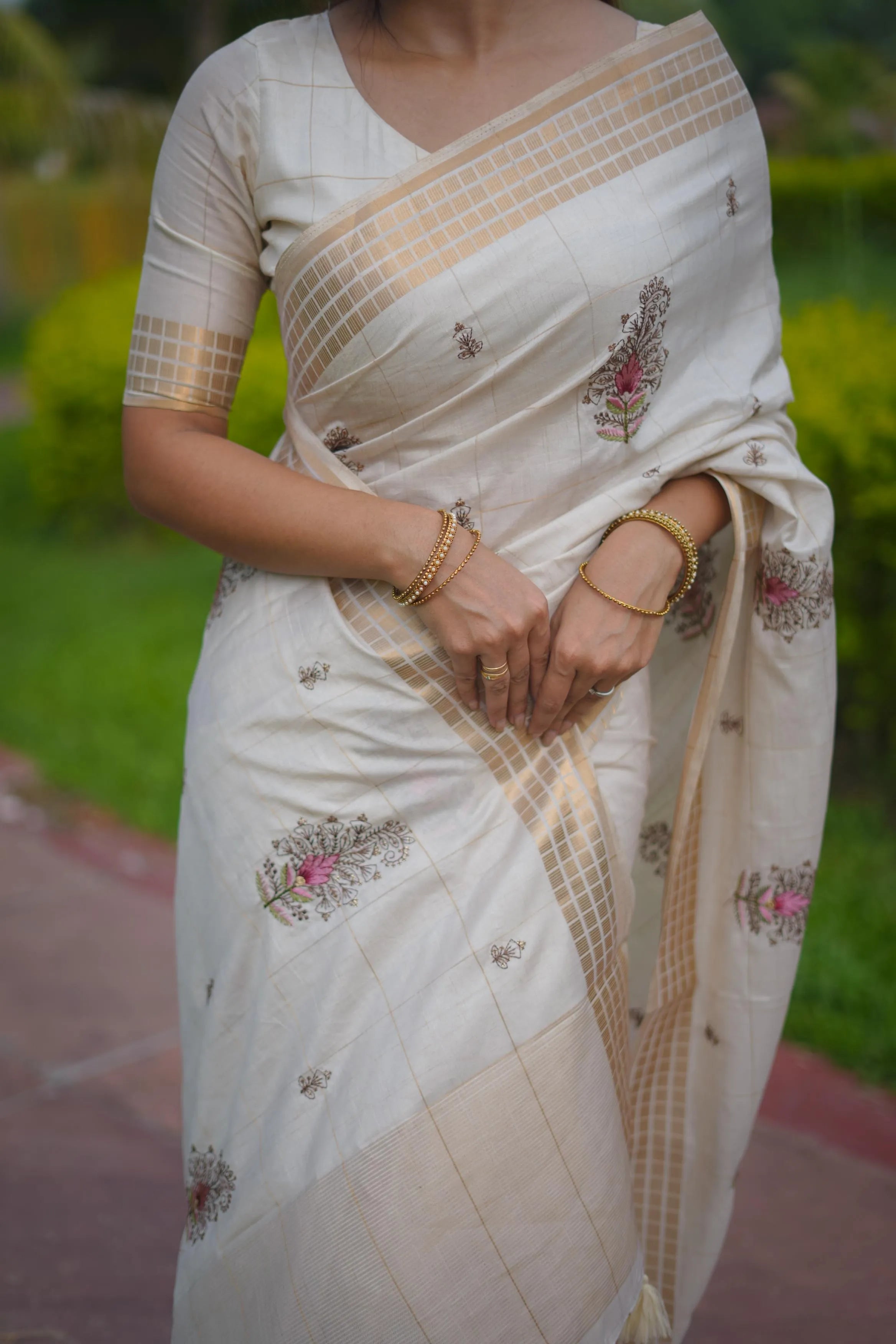 Soft Cotton Embroidered Kantha Work Saree