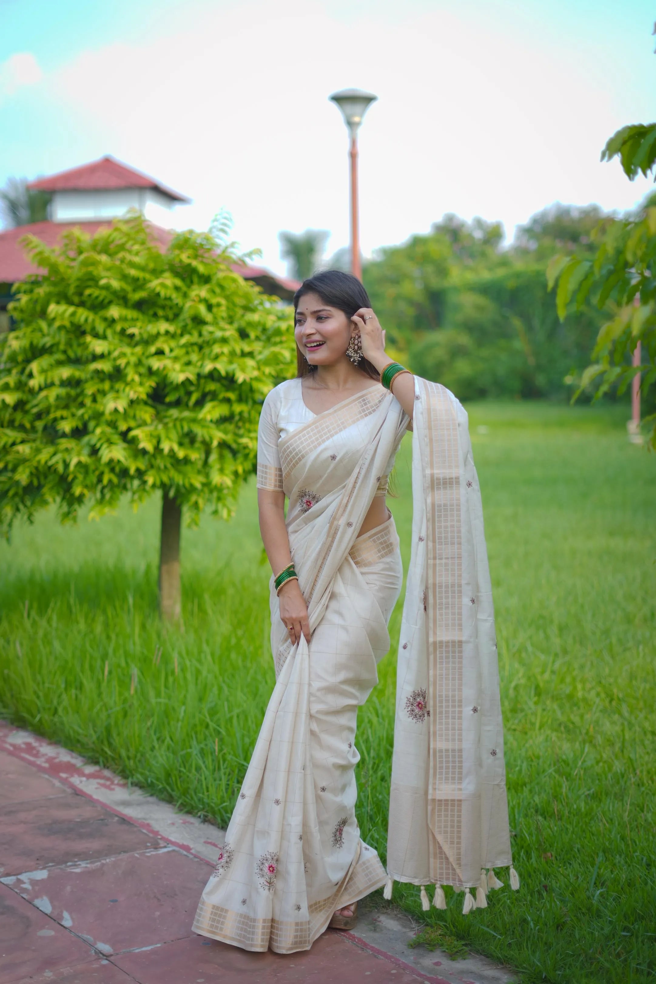 Soft Cotton Embroidered Kantha Work Saree