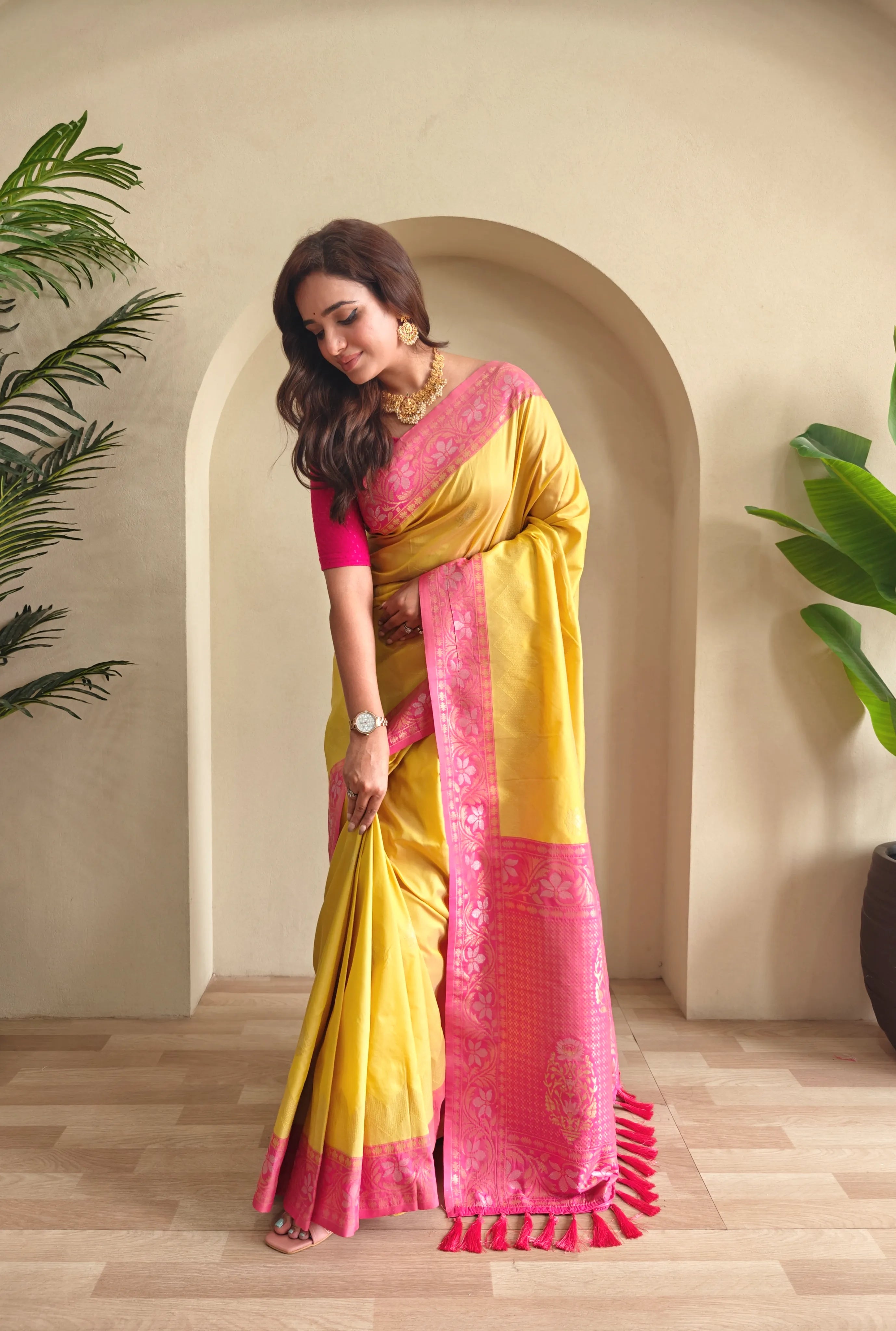 Dual Tone Designer Banarasi Soft Silk Saree