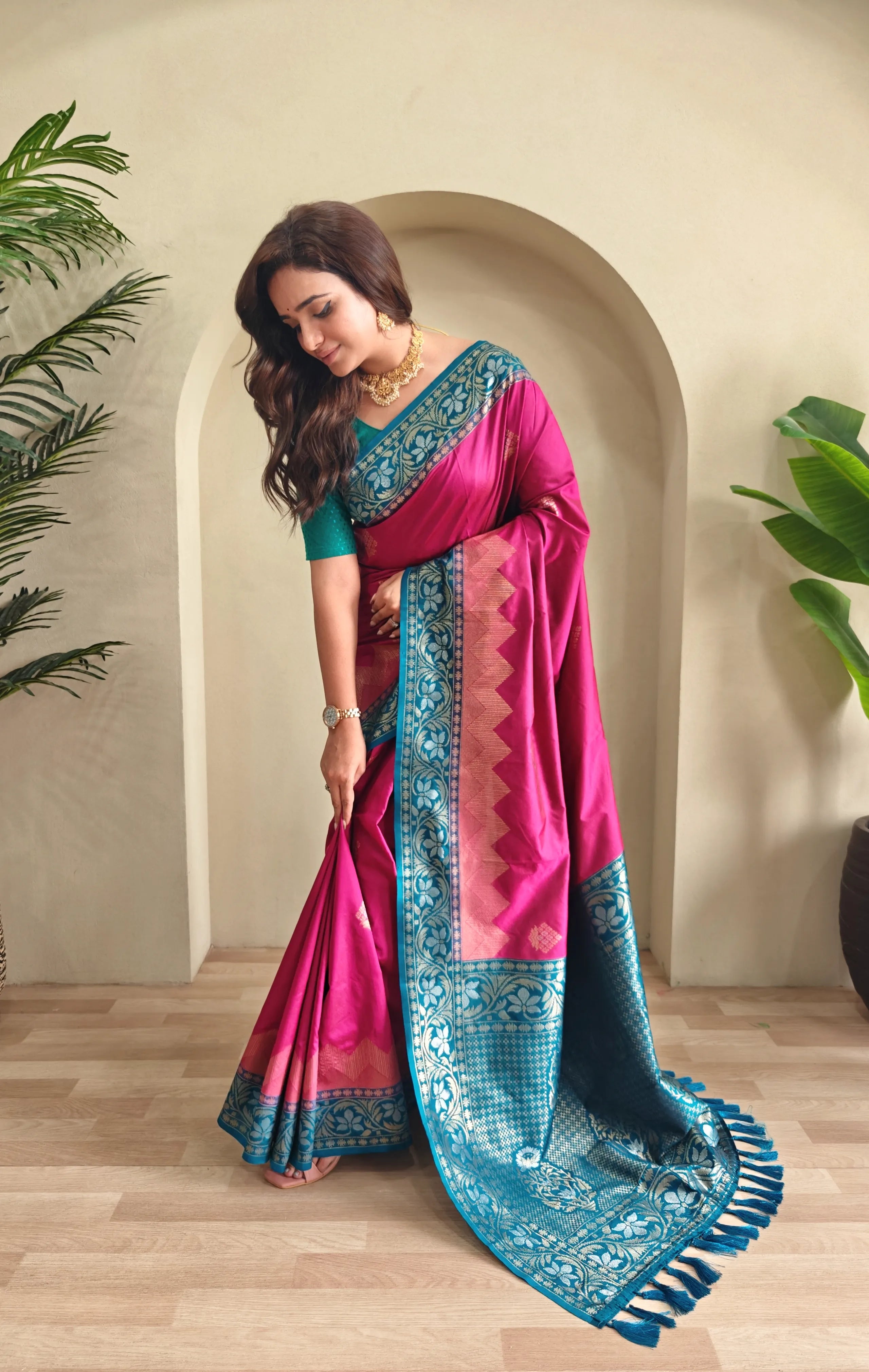 Dual Tone Designer Banarasi Soft Silk Saree