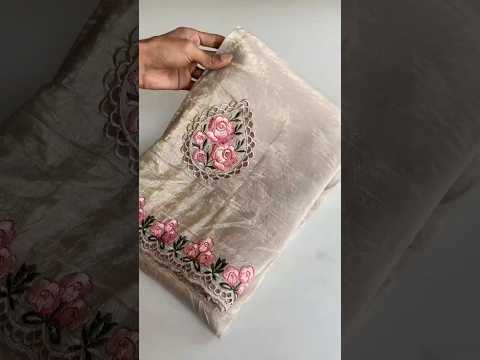 Gold Crush Saree – Royal Glow in Every Fold