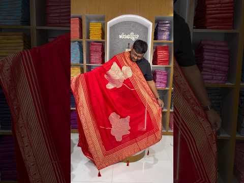 Munga Soft Silk 3D Flower Masterpiece Saree