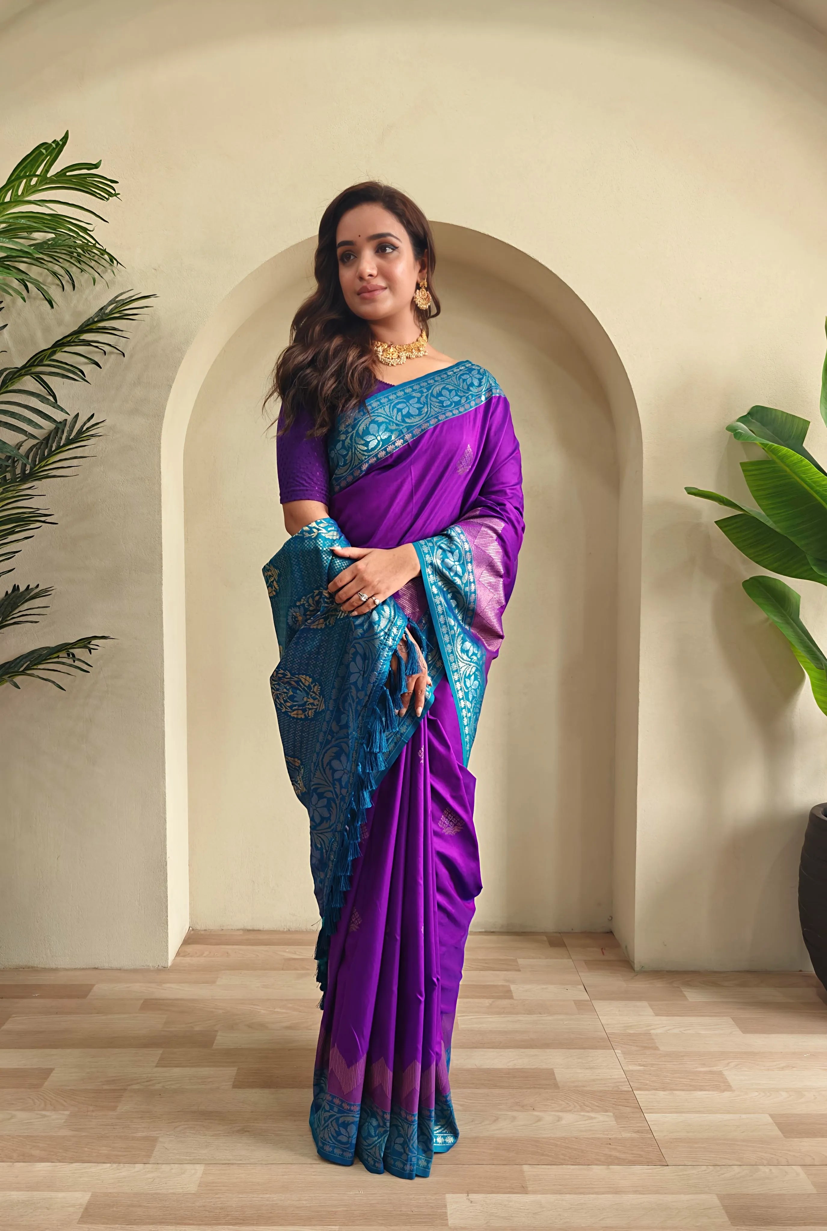 Dual Tone Designer Banarasi Soft Silk Saree
