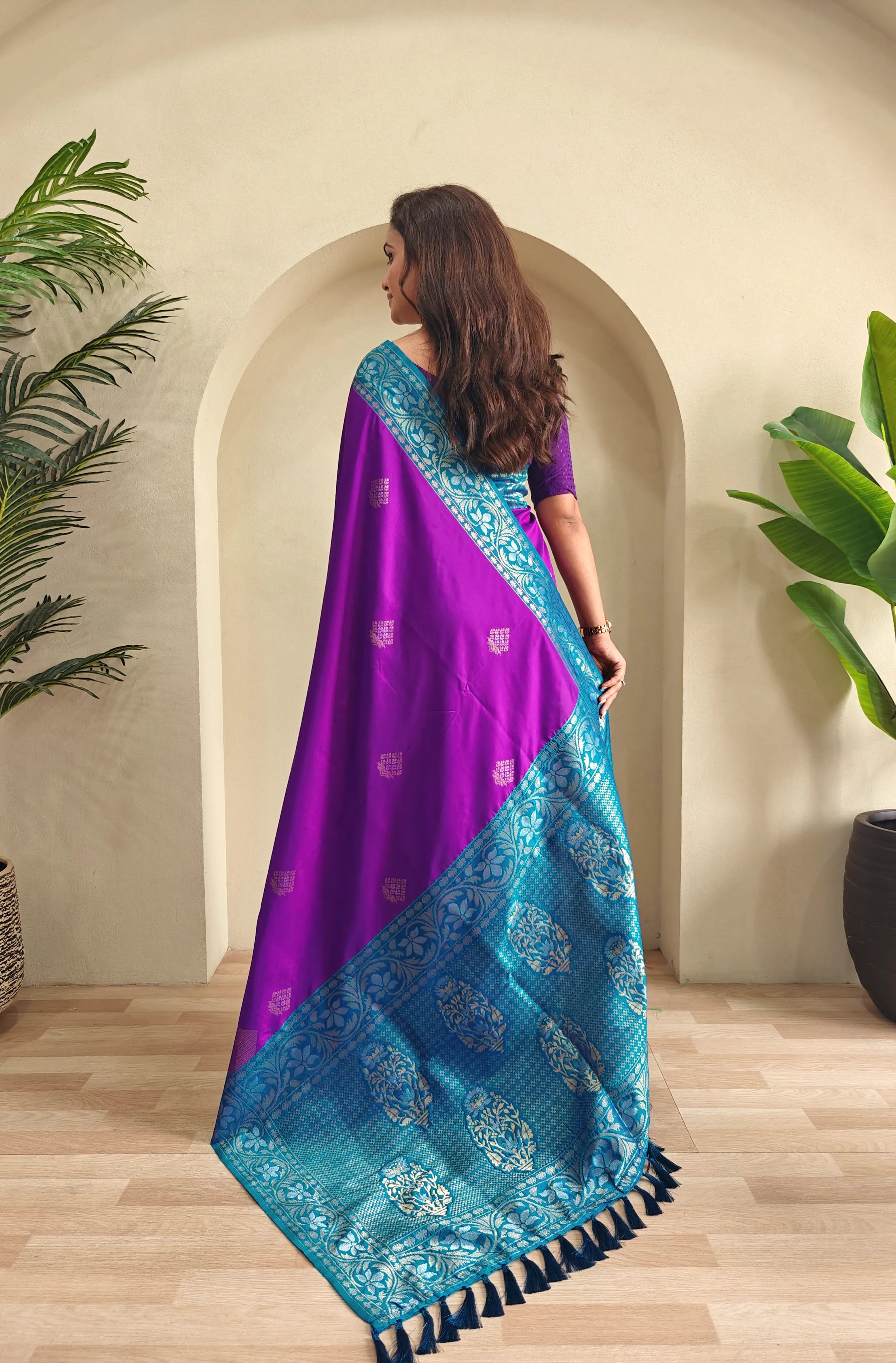 Dual Tone Designer Banarasi Soft Silk Saree
