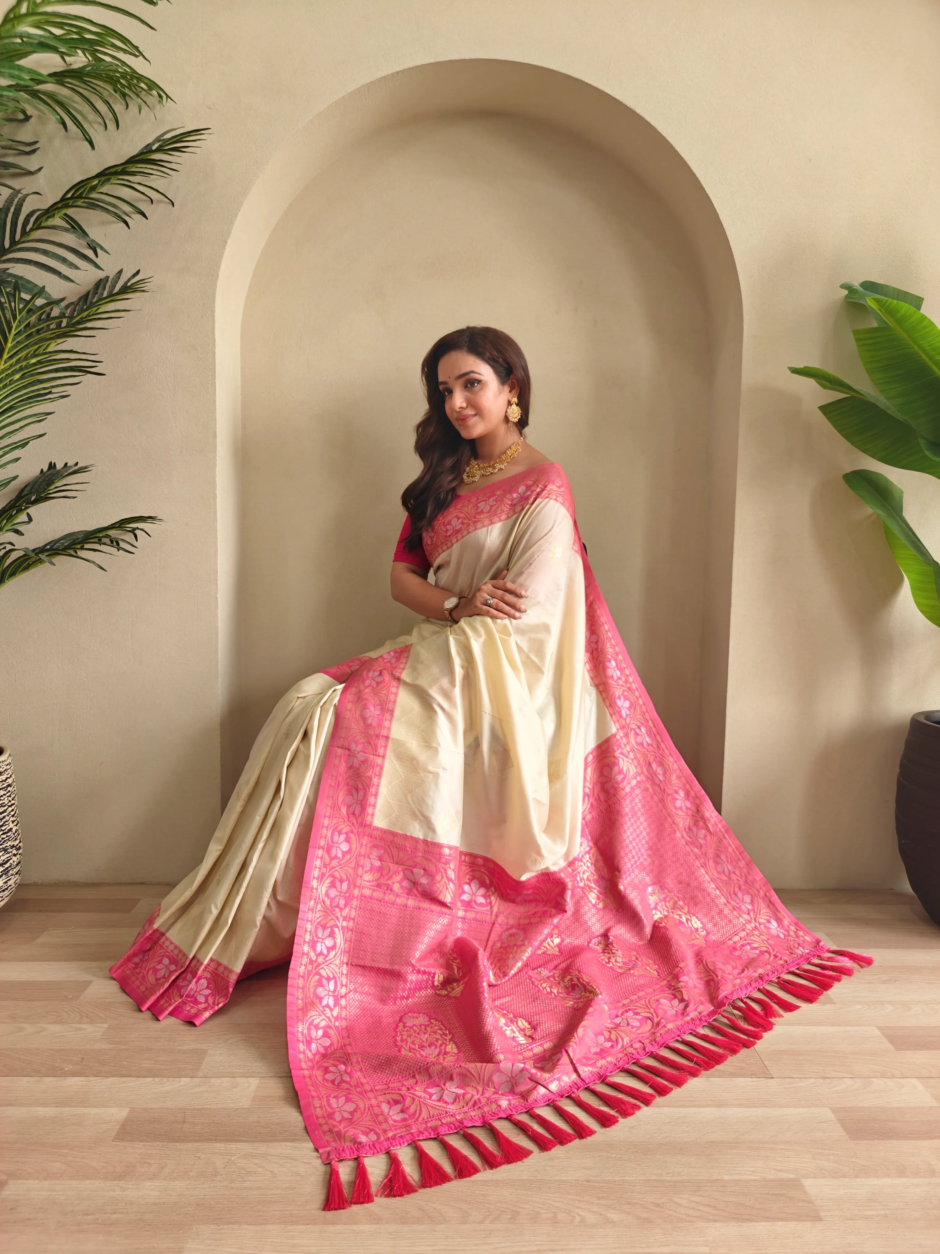 Dual Tone Designer Banarasi Soft Silk Saree